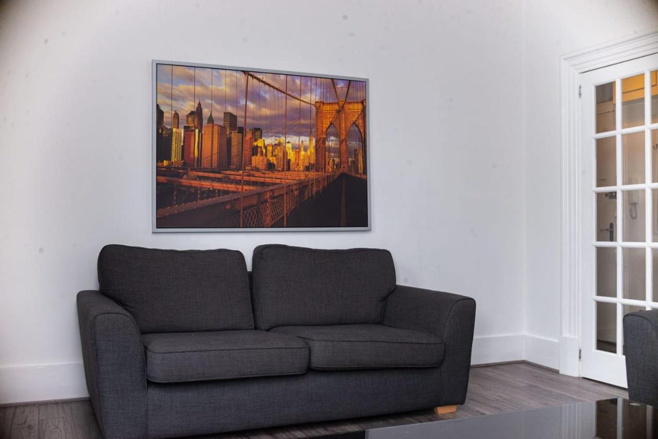 Entire Fabulous 2Bedroom First Floor Flat Located Within Close Proximity To City Centre & University Of Aberdeen With Private Parking Zewnętrze zdjęcie