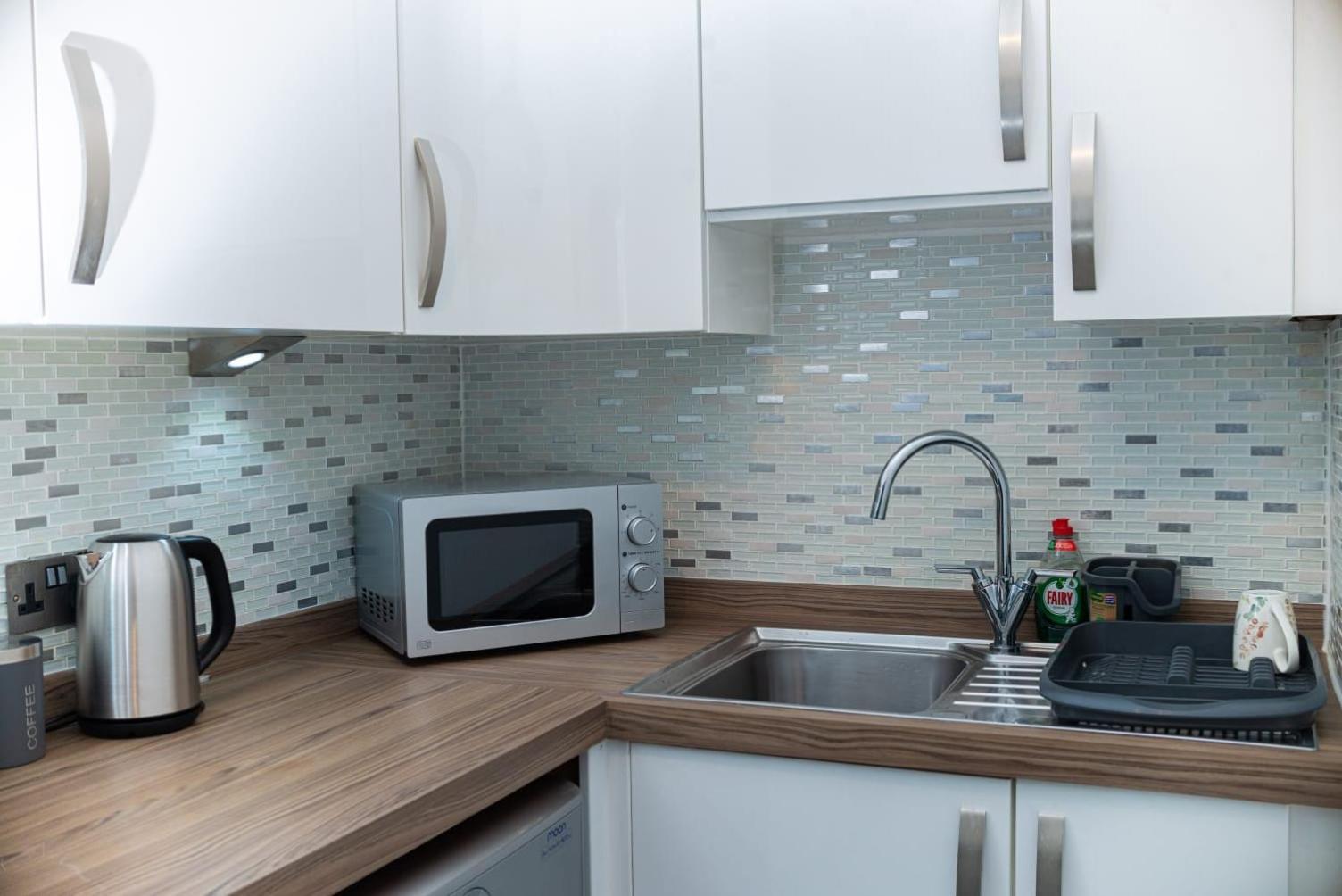 Entire Fabulous 2Bedroom First Floor Flat Located Within Close Proximity To City Centre & University Of Aberdeen With Private Parking Zewnętrze zdjęcie