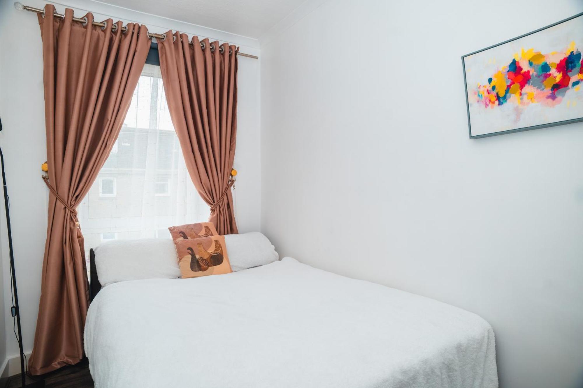 Entire Fabulous 2Bedroom First Floor Flat Located Within Close Proximity To City Centre & University Of Aberdeen With Private Parking Zewnętrze zdjęcie